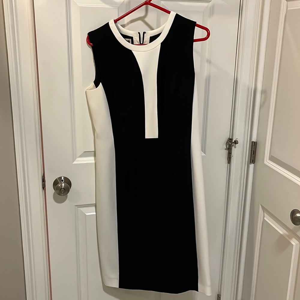 Anne Klein black and white block dress. Size 12. Zipper up back. Never worn.